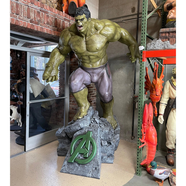Hulk Life Size Statue From Avengers: Age of Ultron LM Treasures - MM