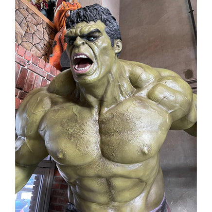 Hulk Life Size Statue From Avengers: Age of Ultron - LM Treasures 