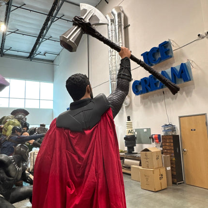Pre-Owned Display Thor with Stormbreaker Life Size Statue LM Treasures - BK
