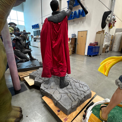 Pre-Owned Display Thor with Stormbreaker Life Size Statue LM Treasures - BK
