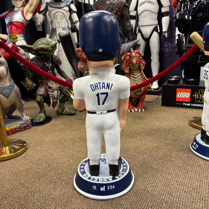 LA Dodgers Shohei Ohtani in White Bobblehead Statue