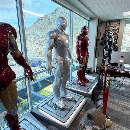 Iron Man 3 Mark II on DX Base Life Size Statue LM Treasures - BK