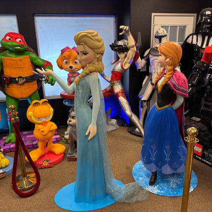 Disney Frozen Elsa Life Size Pre-Owned Statue