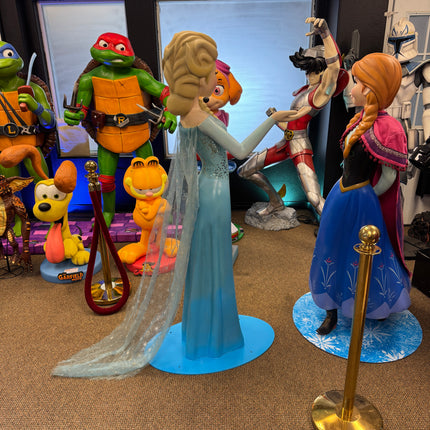 Disney Frozen Elsa Life Size Pre-Owned Statue