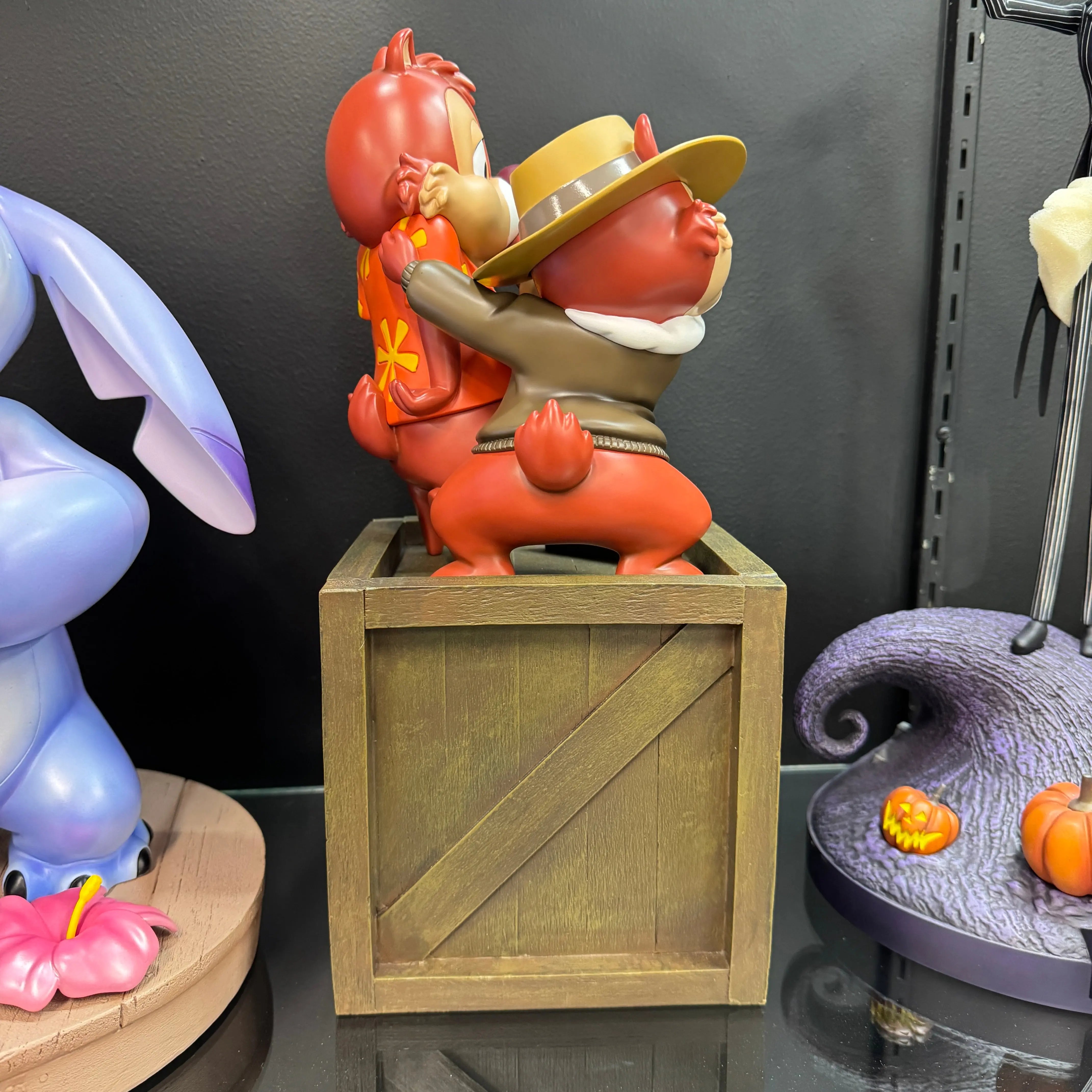 Disney Chip 'n Dale Rescue Rangers Master Craft Table Top Statue