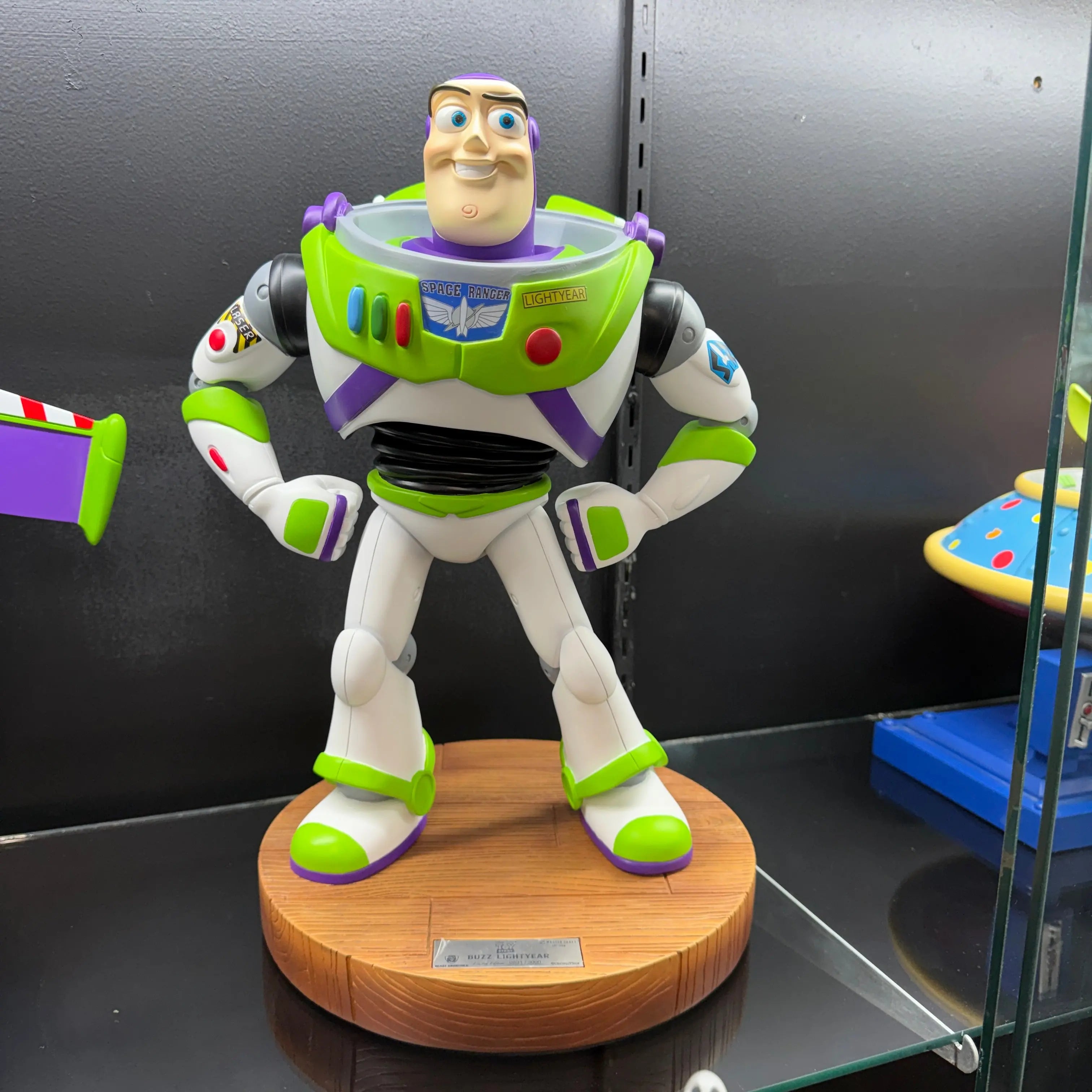 Toy Story Master Craft Buzz Lightyear Table Top Statue | LM