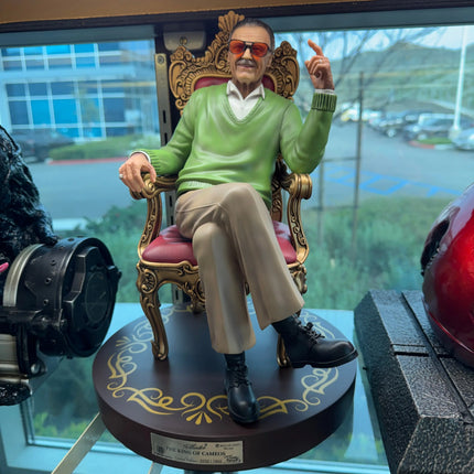 Stan Lee: The King Of Cameos Master Craft Table Top Statue LM Treasures - MC
