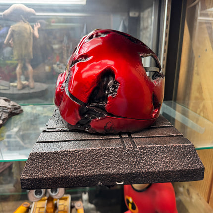 Avengers: Endgame Iron Man Mark 50 Helmet Battle Table Top Statue