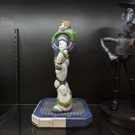 Disney Lightyear Buzz Lightyear Master Craft Table Top Statue