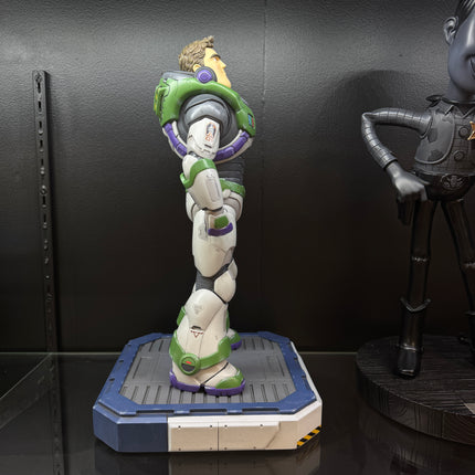 Disney Lightyear Buzz Lightyear Master Craft Table Top Statue