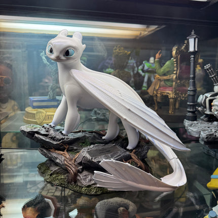 How to Train Your Dragon 3 Master Craft Light Fury Table Top Statue