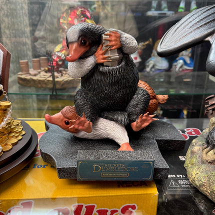 Fantastic Beasts 3 Adolescent Nifflers Life Size Statue