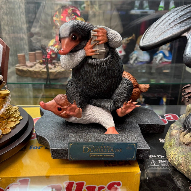 Fantastic Beasts 3 Adolescent Nifflers Life Size Statue LM Treasures - MM