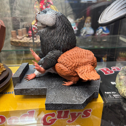 Fantastic Beasts 3 Adolescent Nifflers Life Size Statue