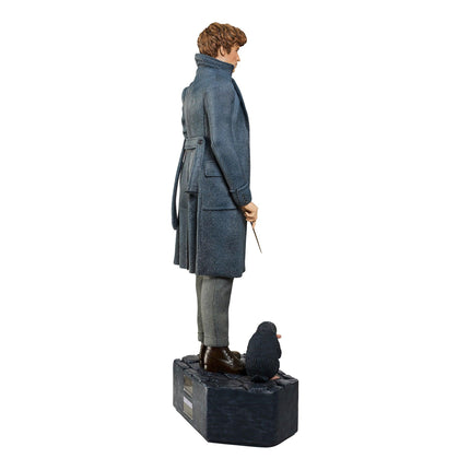 Fantastic Beasts 2 Newt and Niffler 1:1  Life Size Statues