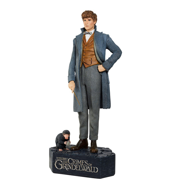 Fantastic Beasts 2 Newt and Niffler 1:1  Life Size Statues