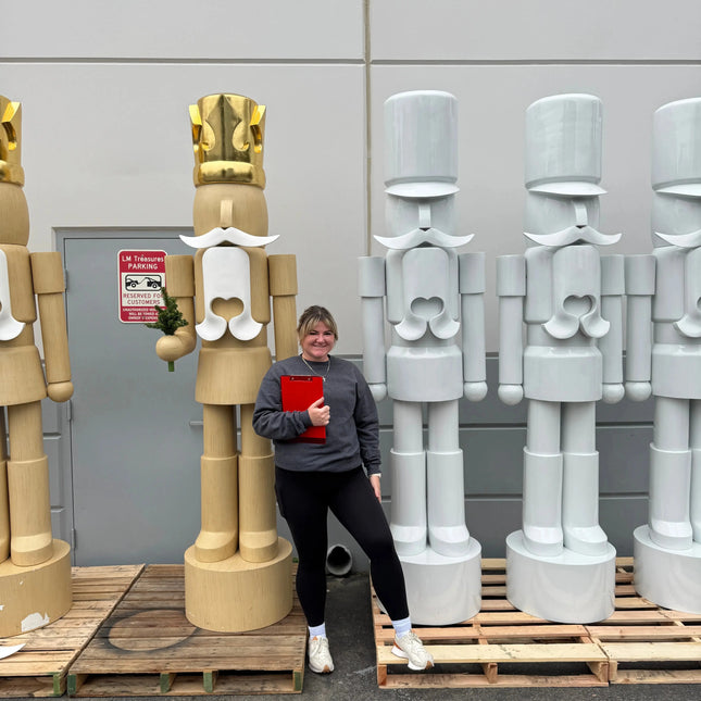 Pre-Owned Nordstrom White Nutcracker Standing Life Size Statue LM Treasures - P