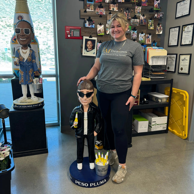 Pre-Owned Peso Pluma Corona Bobblehead Statue LM Treasures - P