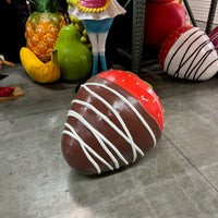 Set of 3 Chocolate Covered Strawberry Statues