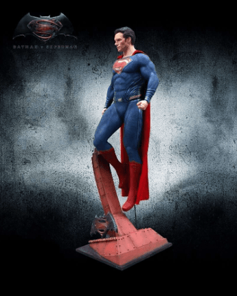 Superman Vs Batman: Dawn of Justice Superman Life Size Statue