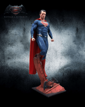Superman Vs Batman: Dawn of Justice Superman Life Size Statue