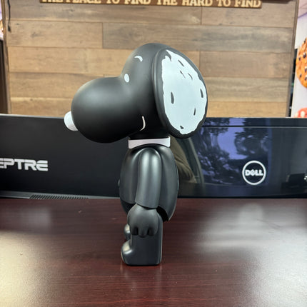 Peanuts Special Edition Snoopy Piggy Bank Statue