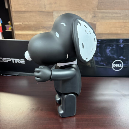 Peanuts Special Edition Snoopy Piggy Bank Statue
