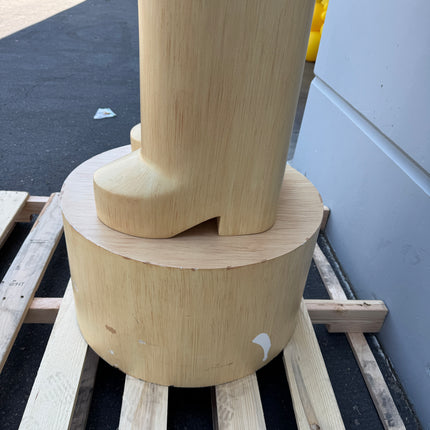 Pre-Owned Wood Nutcracker Style 2 Life Size Statue
