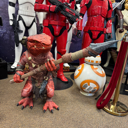 Pathfinder Kobold Red Life Size Statue