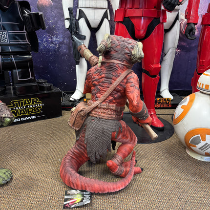 Pathfinder Kobold Red Life Size Statue