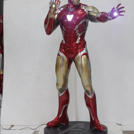 Iron Man Avengers: Endgame Iron Man Mark 85 Life Size Statue