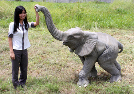 Walking Baby Elephant Statue - LM Treasures 