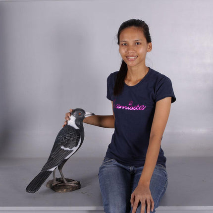 Magpie Crow Life Size Statue - LM Treasures 