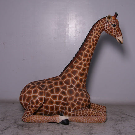 Sitting Giraffe Life Size Statue - LM Treasures 