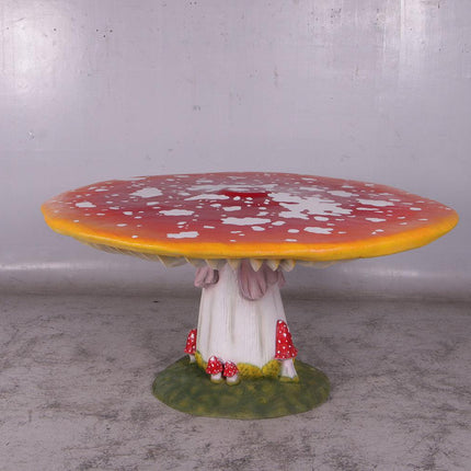 Mushroom Table - LM Treasures 