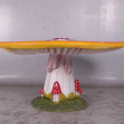 Mushroom Table - LM Treasures 
