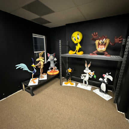 Looney Tunes Bugs Bunny Life Size Statue - LM Treasures 