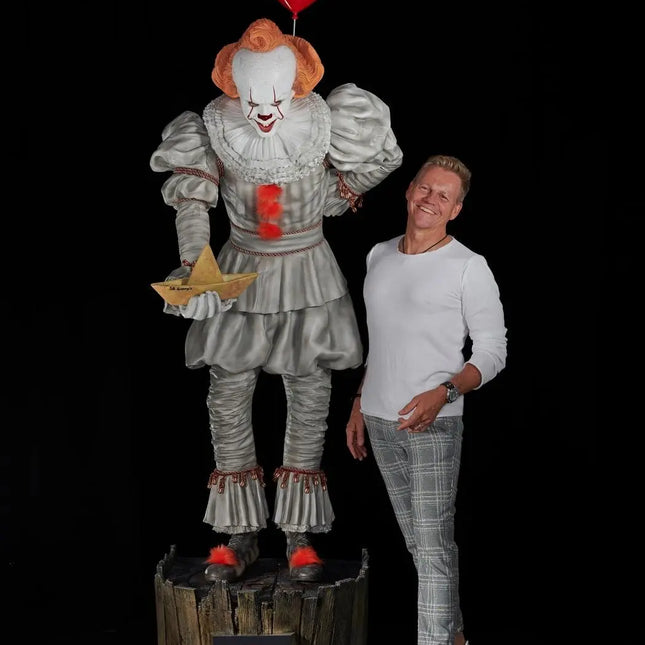 IT Pennywise Chapter 2 Life Size Statue LM Treasures - MM