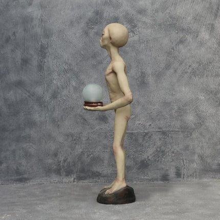 Alien Encounter With Lamp Statue - LM Treasures 