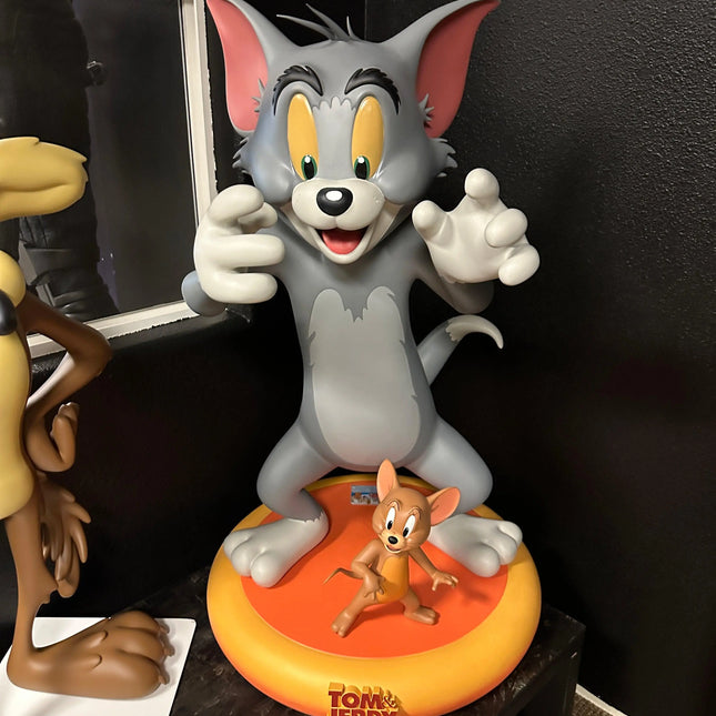 Looney Tunes Tom & Jerry Life Size Statue LM Treasures - MM