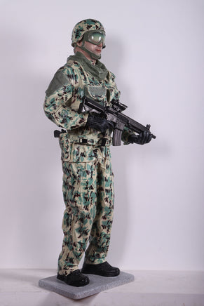 Green Tactical Soldier Life Size Statue - LM Treasures 