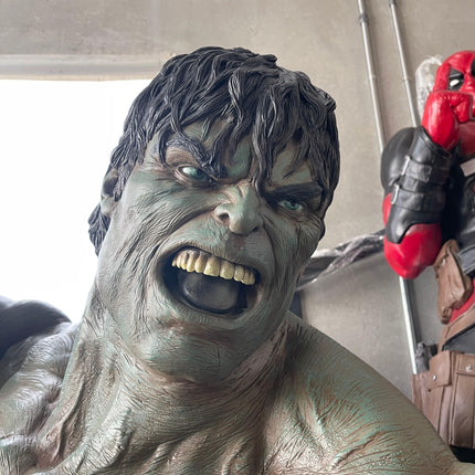 The Incredible Hulk Original Life Size Statue (Edward Norton) - LM Treasures 