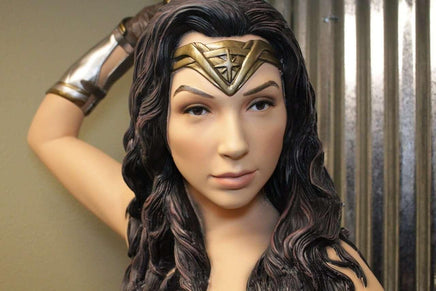 Wonder Woman Life Size Statue - LM Treasures 