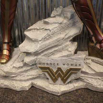 Wonder Woman Life Size Statue - LM Treasures 