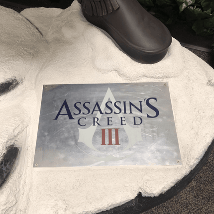 Assassin's Creed III Video Game Conor Life Size Statue Rare - LM Treasures 