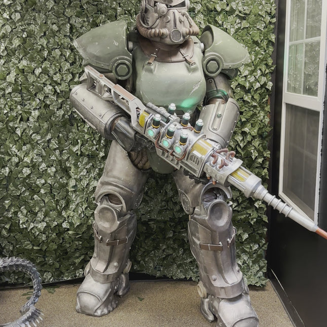 Fallout 4 T-51b Power Armor 1:1 Life Size Statue