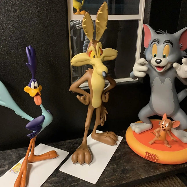 Looney Tunes Wile E. Coyote Life Size Statue LM Treasures - MM