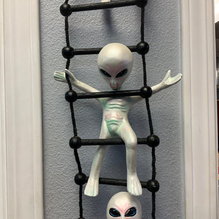 Aliens on Rope Ladder Statue - LM Treasures 