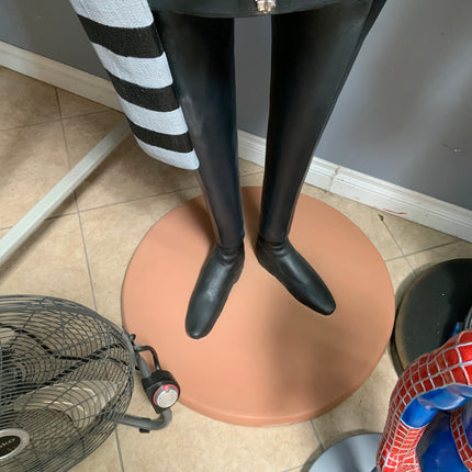 Cartoon Man Gru Statue - LM Treasures 