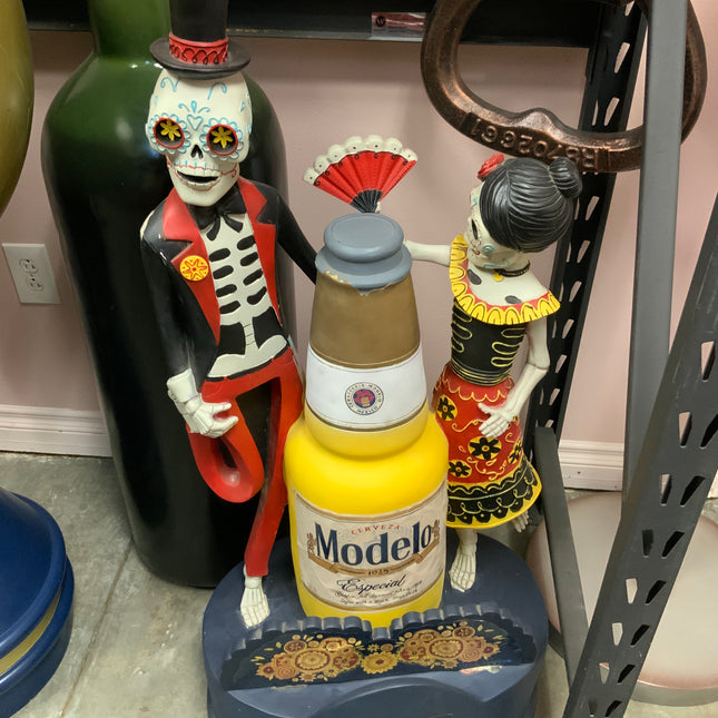 Pre-Owned Modelo Bobble Head Over Sized Statue LM Treasures - P